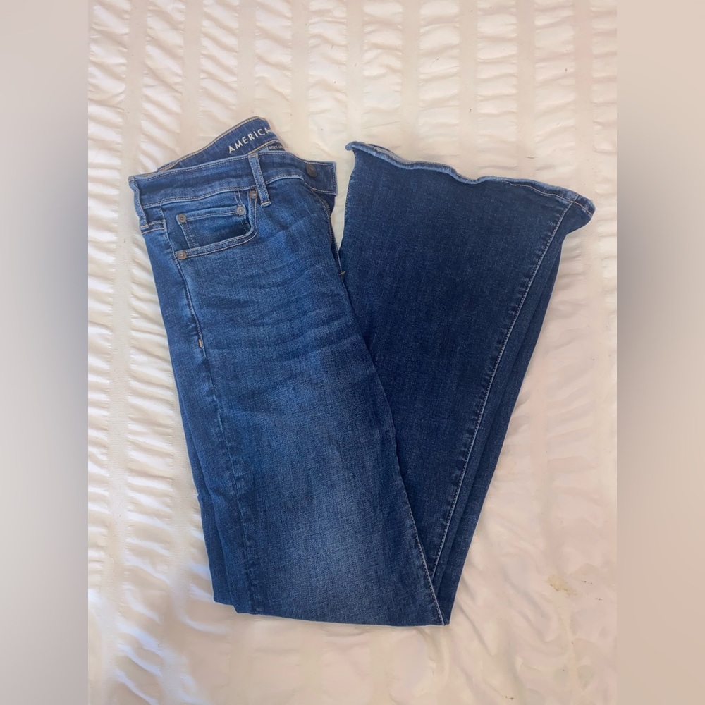 American Eagle High Waisted Flare Jeans Size 8